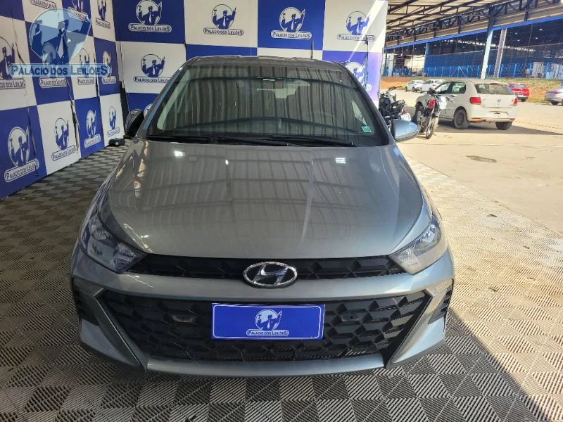 Lote 604 - HYUNDAI HB2010TA COMFORT