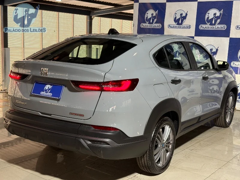 Lote 324 - FIAT FASTBACK TURBO 200