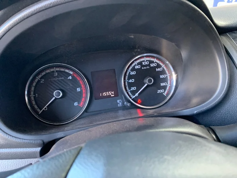 Lote 303 - MMC TRITON SP OUTD GLS A