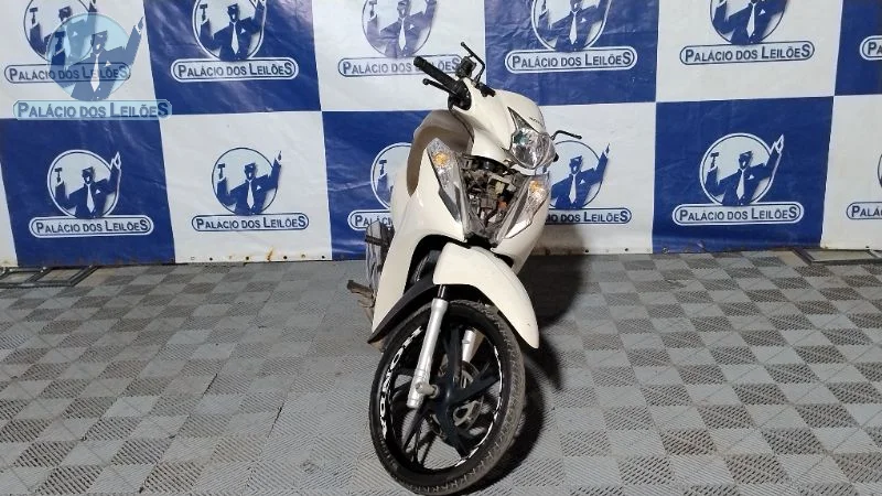 Lote 379 - HONDA BIZ 125