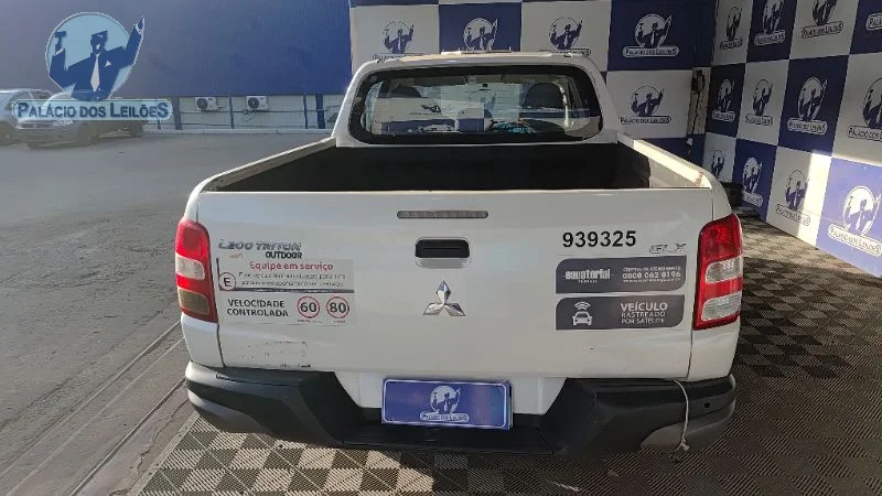 Lote 400 - MMC TRITON SPO OUTDOOR M