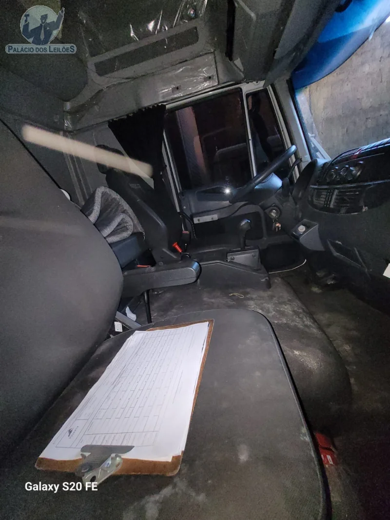 Lote 450 - IVECO TECTOR 240E30SID