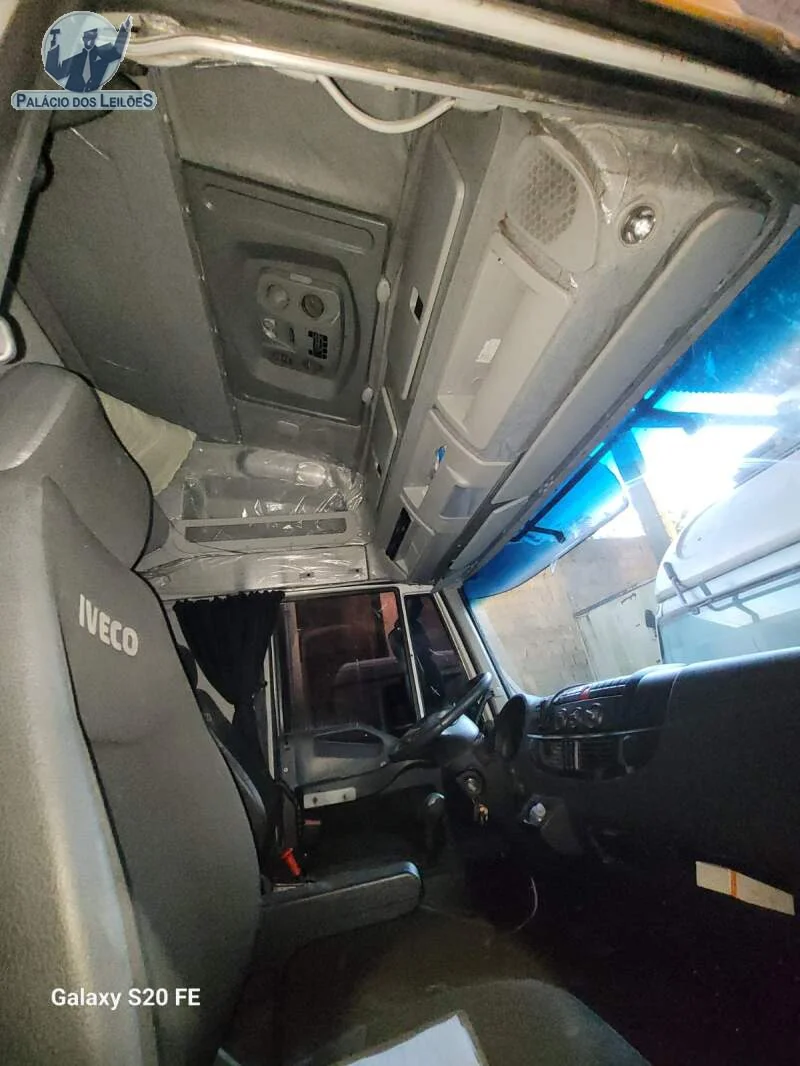 Lote 450 - IVECO TECTOR 240E30SID